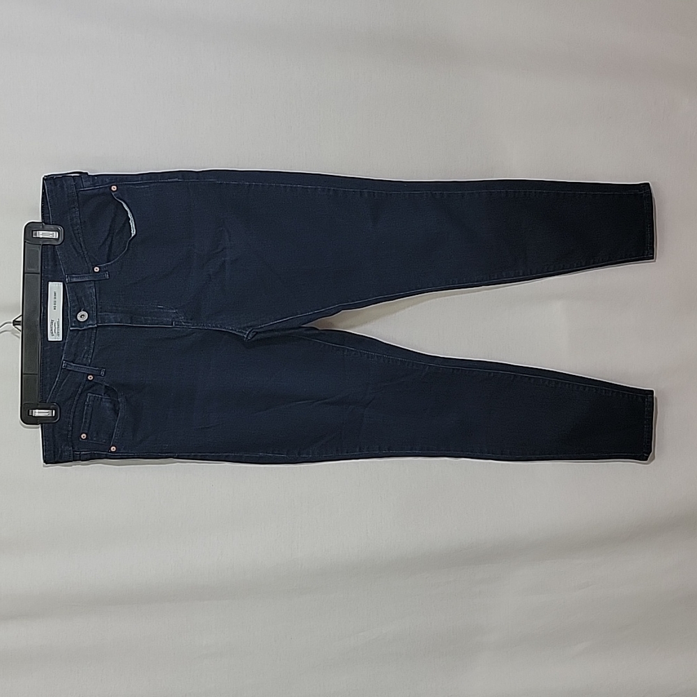 Signature by Levi Strauss Mid Rise Skinny Jean